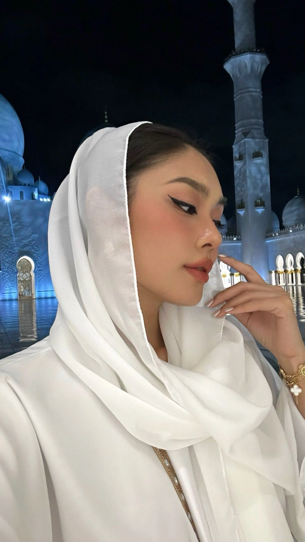 Hé lộ tuổi thật của Thảo Nhi Lê sinh năm bao nhiêu đầy bất ngờ