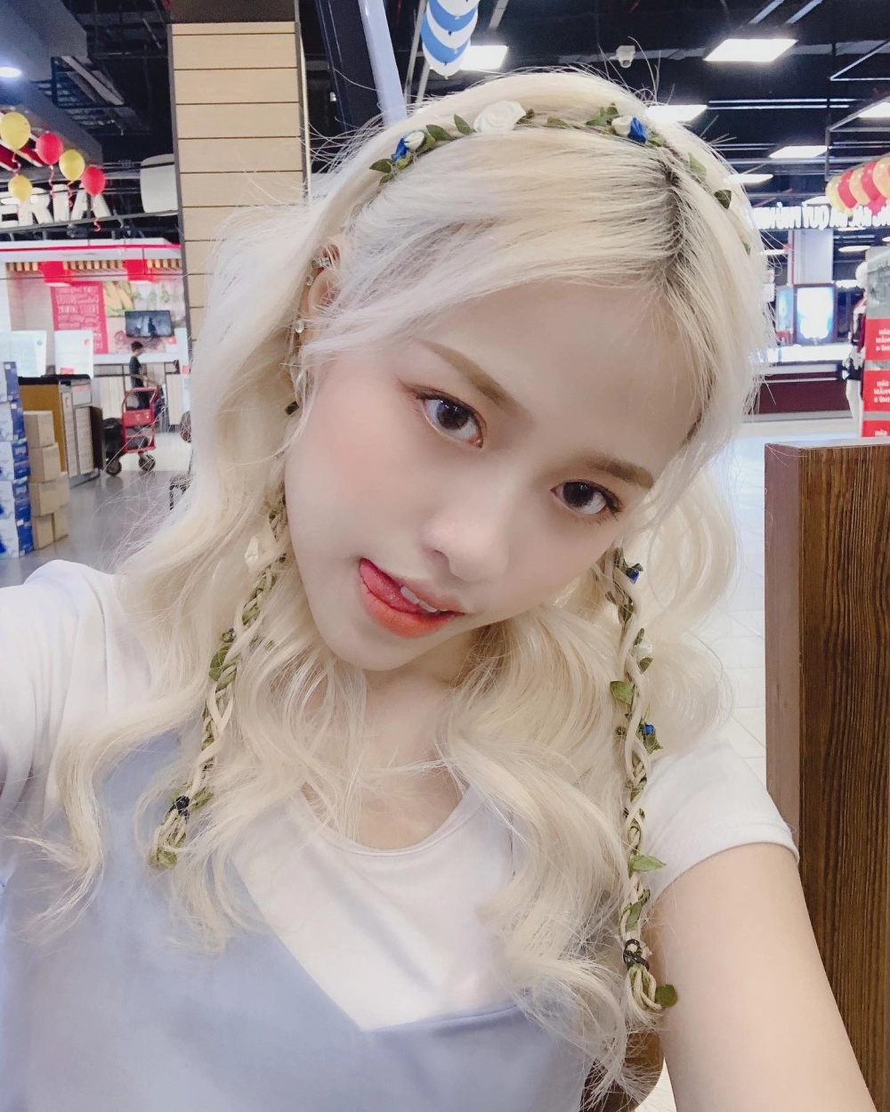 Giải mã nét duyên của Trà Đặng cùng gì trên mạng xã hội