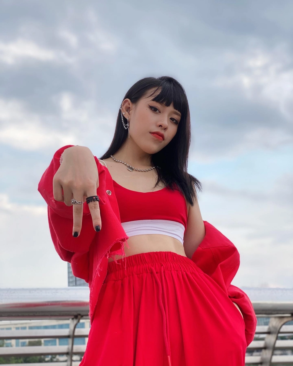 Khoảnh khắc đáng yêu trong video Trà Đặng ăn hút lượt view