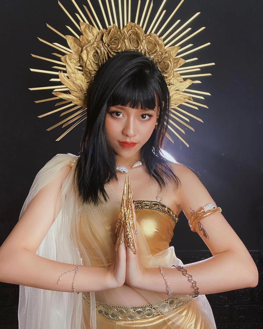 Hé lộ điều thú vị về Trà Đặng cung hoàng đạo gì