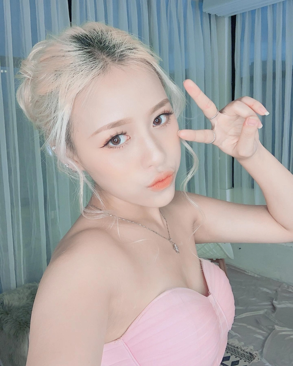 Bạn có biết Trà Đặng sinh tháng mấy không