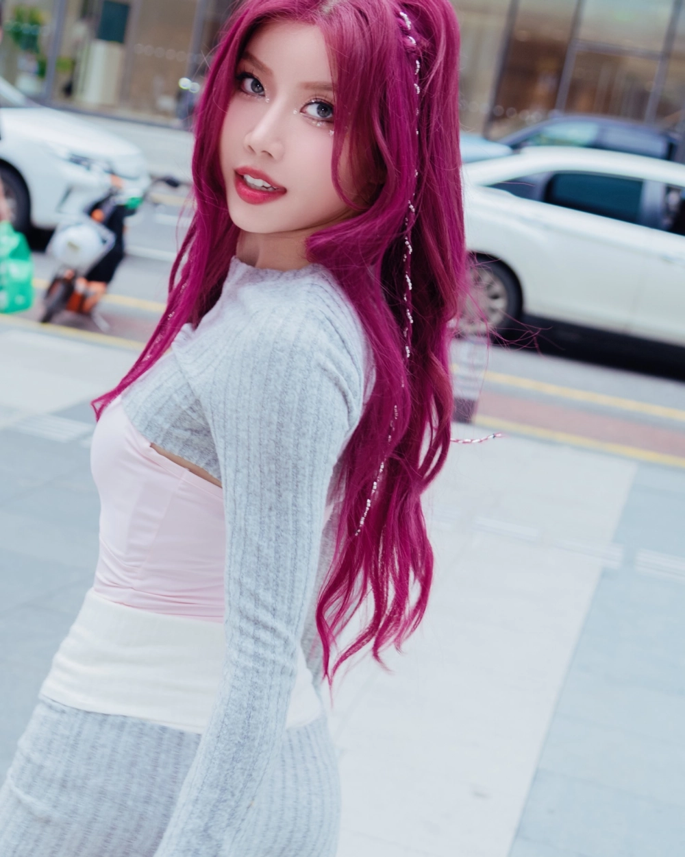 Trang Pháp sáng tác nhiều ca khúc nổi tiếng cho phim và ca sĩ khác