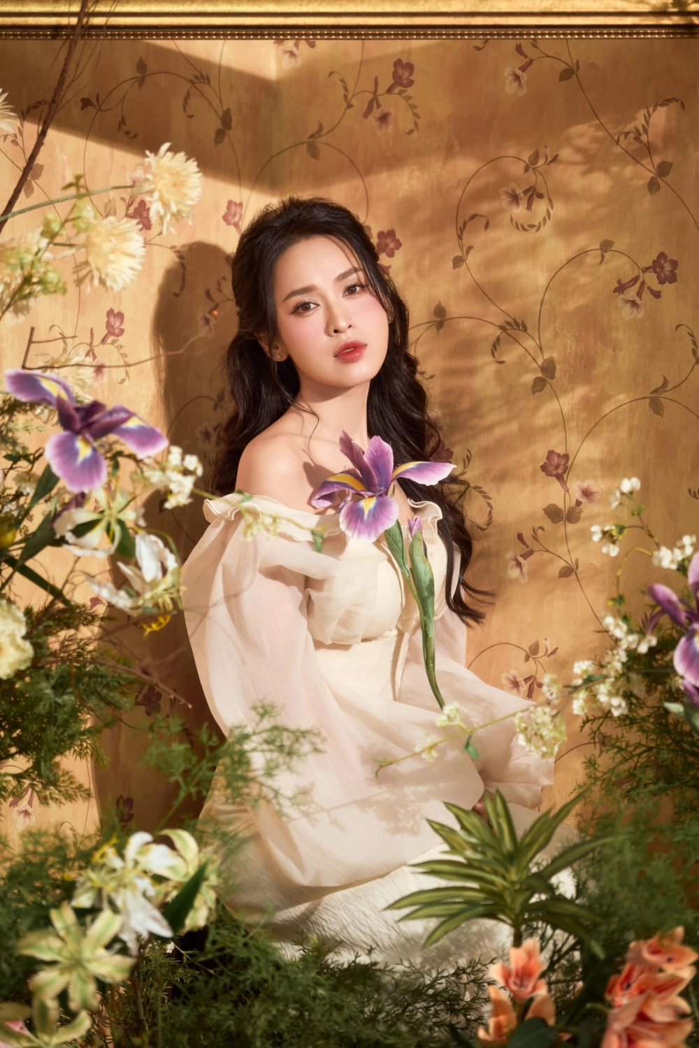 Tú Vi hát live gây bất ngờ với giọng ca ngọt ngào và truyền cảm