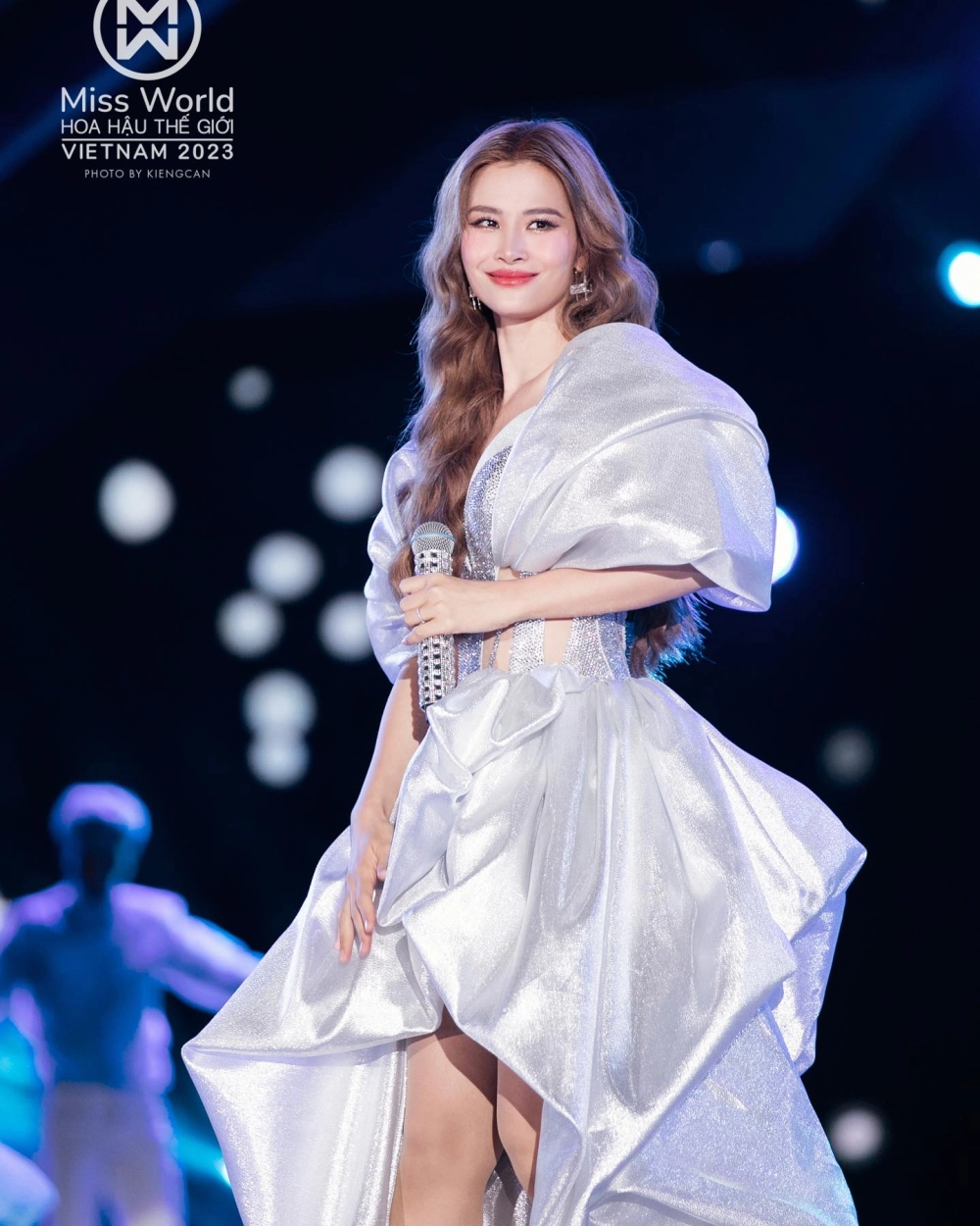 Cập nhật nhanh nhất những bản nhạc Đông Nhi mới nhất