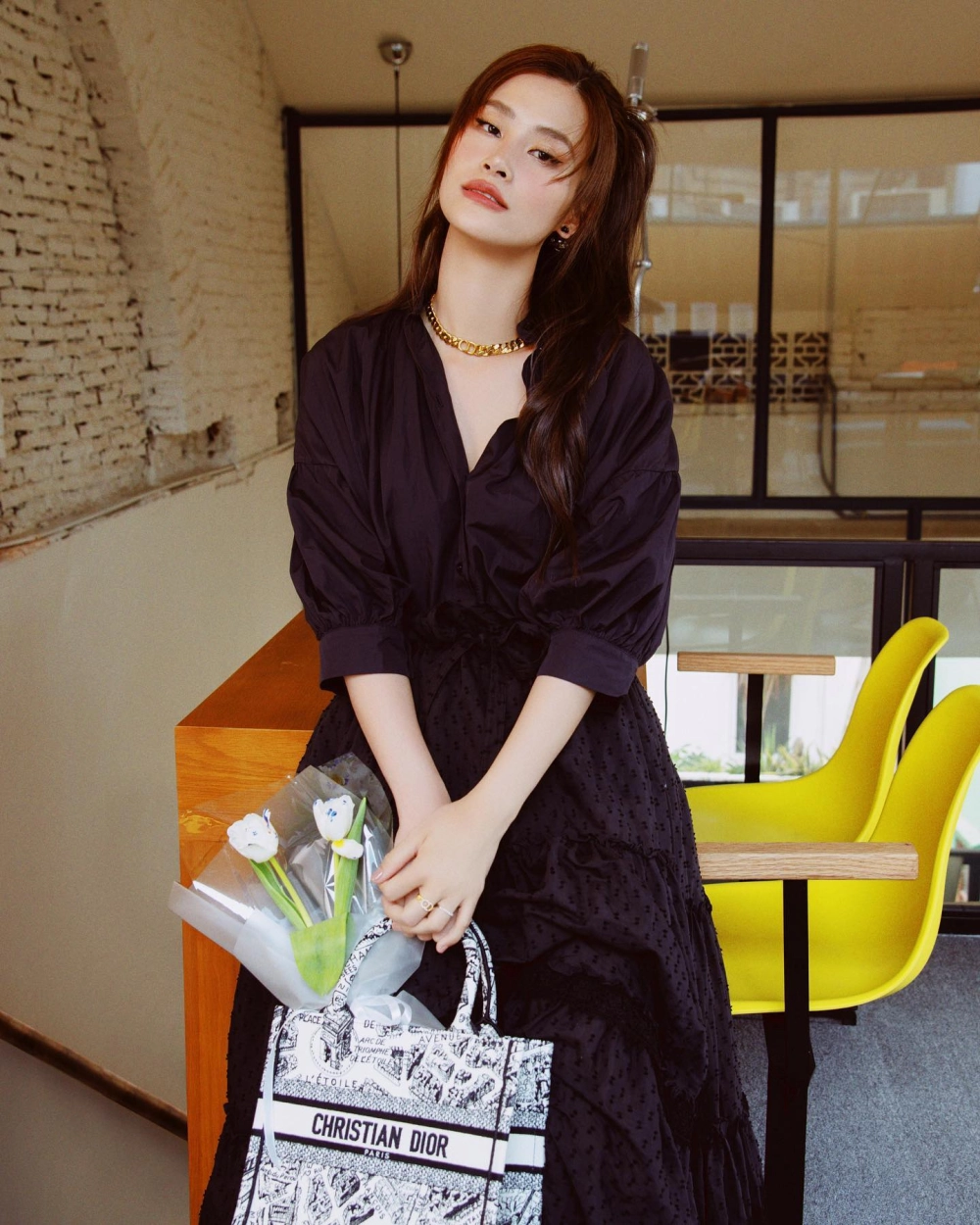 Khám phá lời bài hát Đông Nhi ta là của nhau đầy cảm xúc