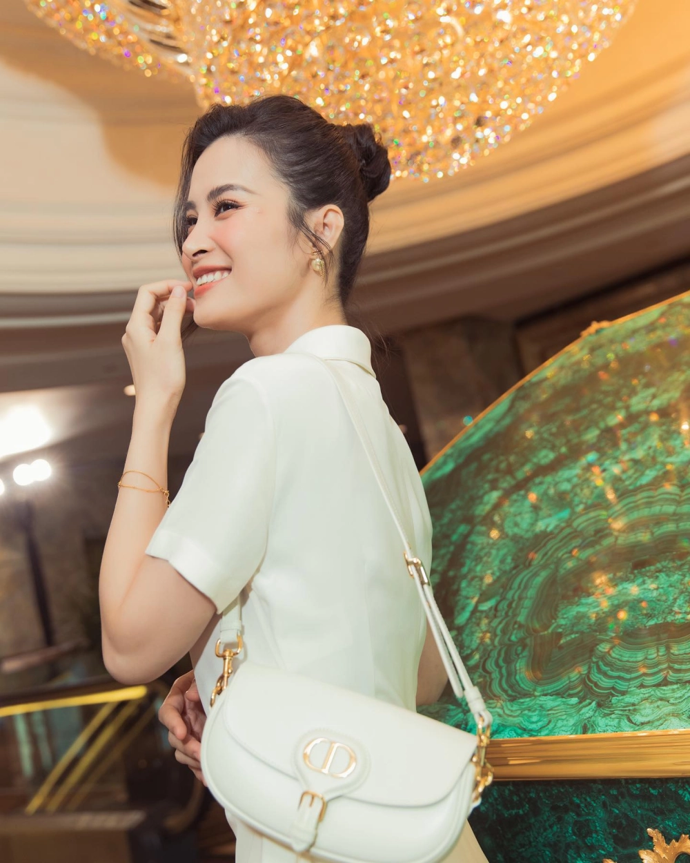 Tiểu sử Đông Nhi từ thời học sinh đến ngôi sao hàng đầu