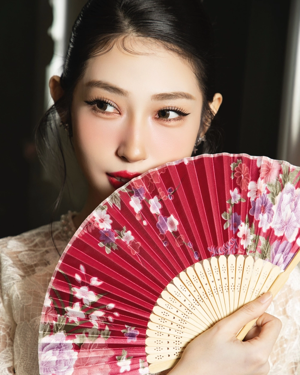 Tổng hợp avatar gái ngầu chất chơi không thể bỏ lỡ