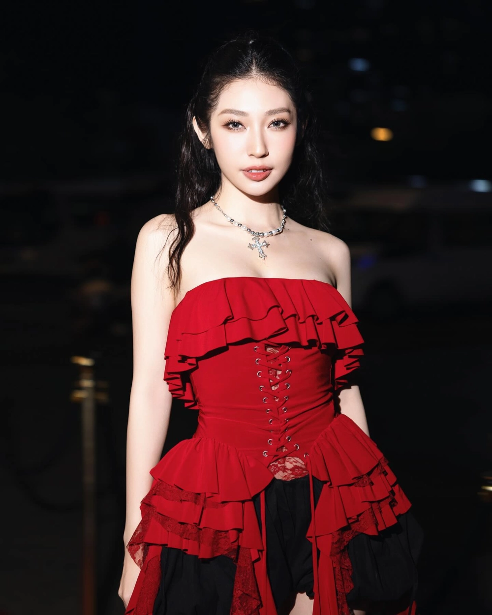 Tải về ngay bộ avatar gái đẹp sang chảnh chuẩn trend