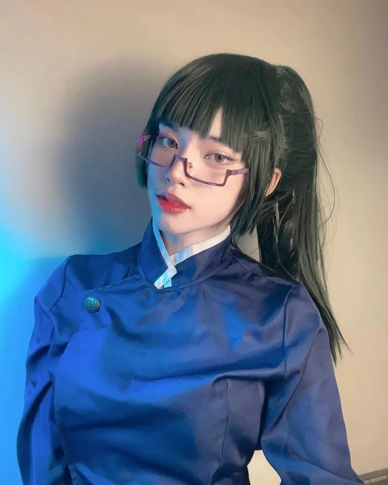 Maki cosplay tái hiện hình ảnh mạnh mẽ và chuẩn từng chi tiết