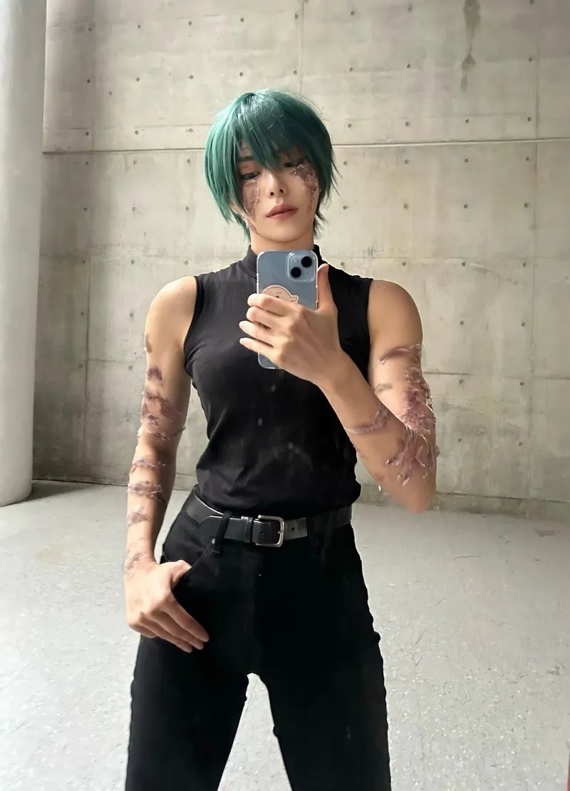 Ảnh Cosplay Maki Zenin làm say mê cộng đồng anime