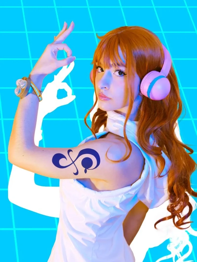 Trang phục táo bạo từ loạt Nami cosplay sexy