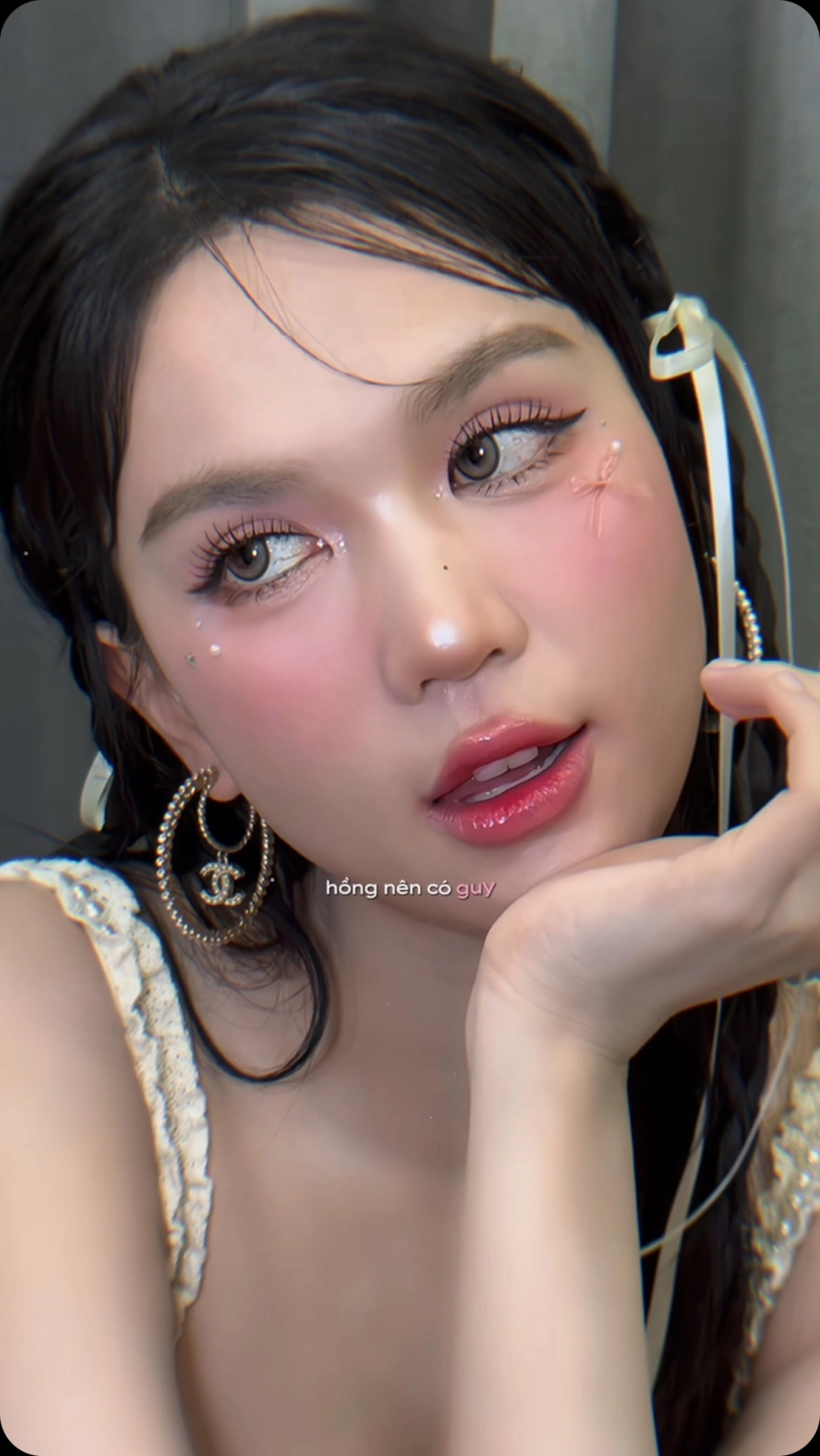 FB gái xinh với nét dễ thương tự nhiên