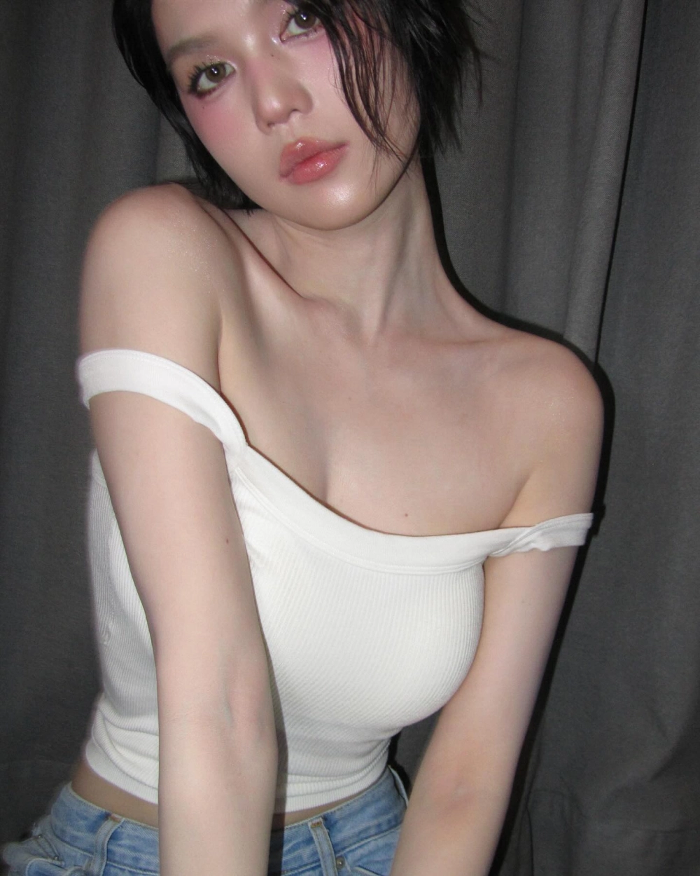 Gái xinh face với nhiều góc chụp ấn tượng