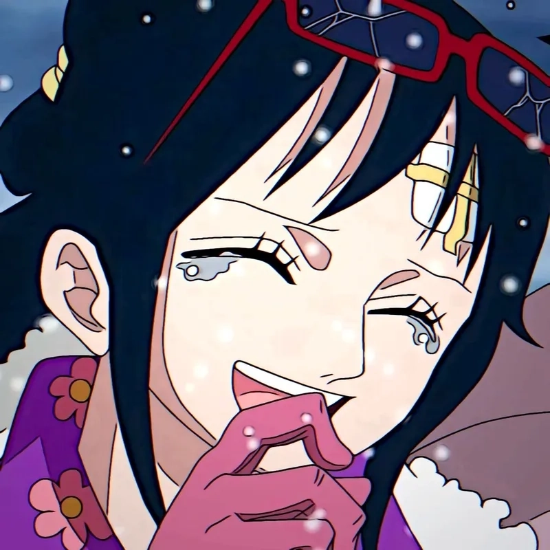 Sự giống nhau giữa Tashigi Kuina khiến fan không khỏi nghi ngờ