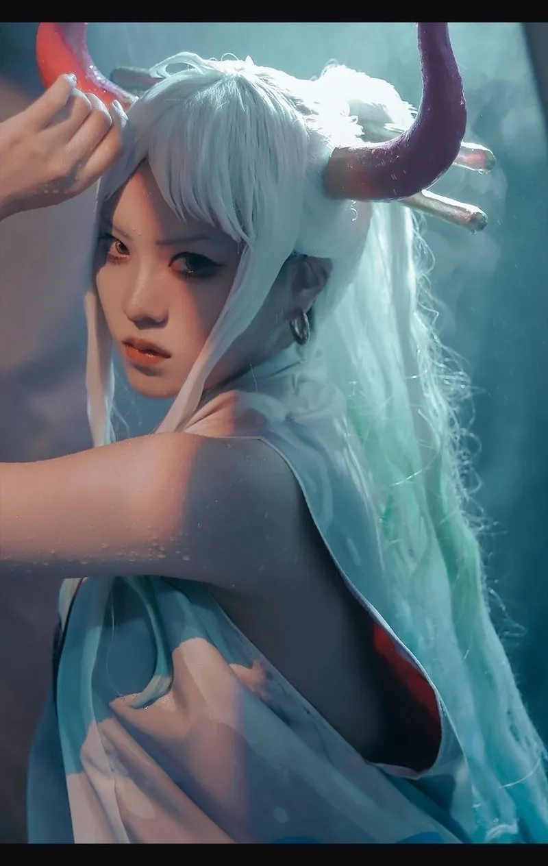 Biến hóa ngoạn mục trong Cosplay One Piece Yamato