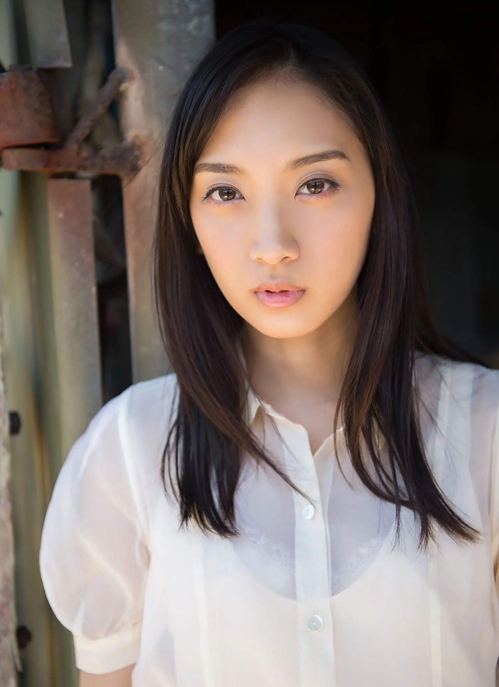 Vẻ đẹp của An Tsujimoto vừa ngọt ngào vừa bốc lửa