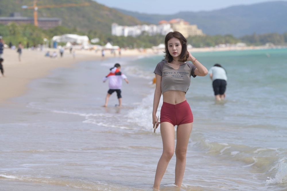 Anonymous khiến người xem ngẩn ngơ vì quá gợi cảm