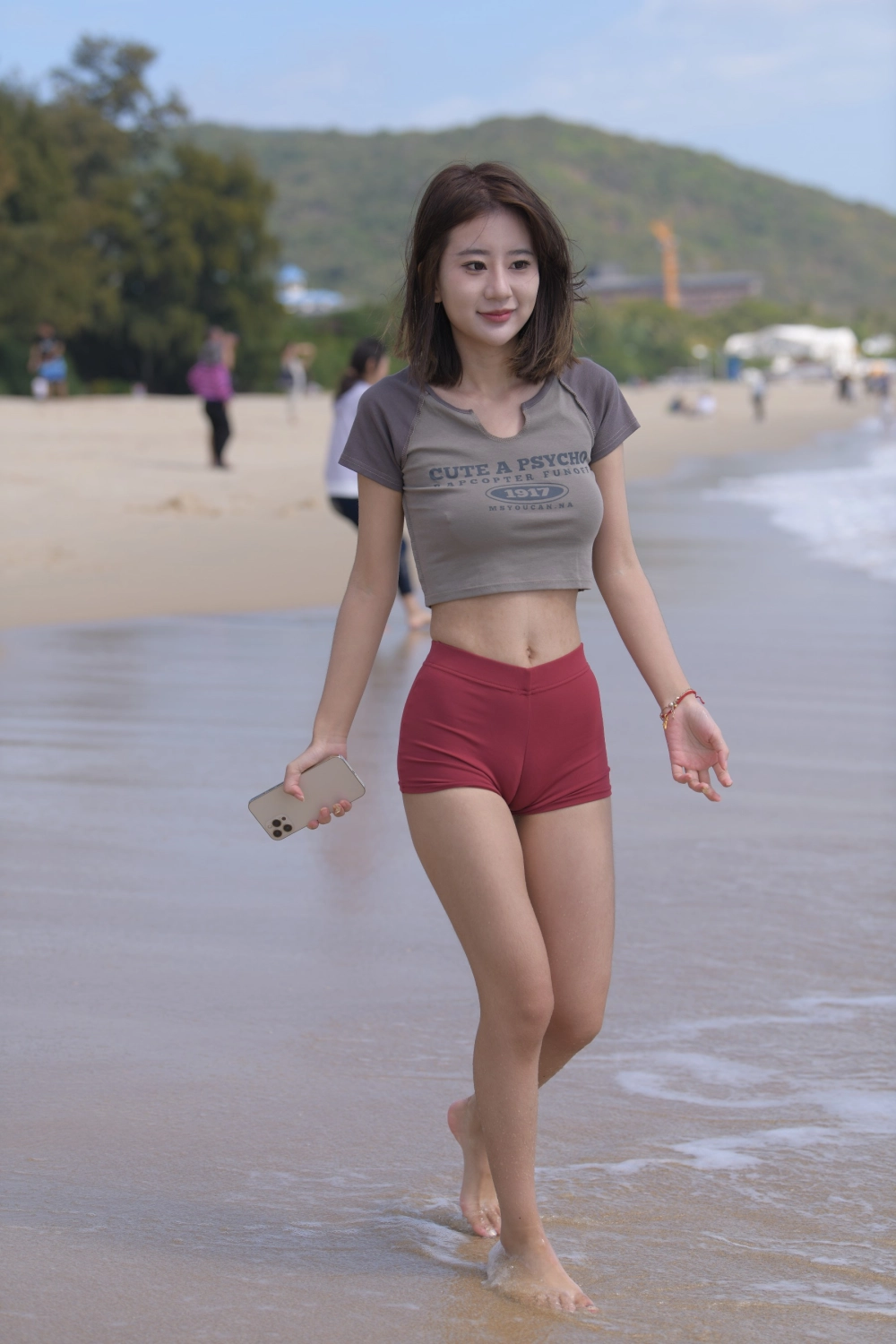 Anonymous quyến rũ trong từng cử chỉ đầy tinh tế