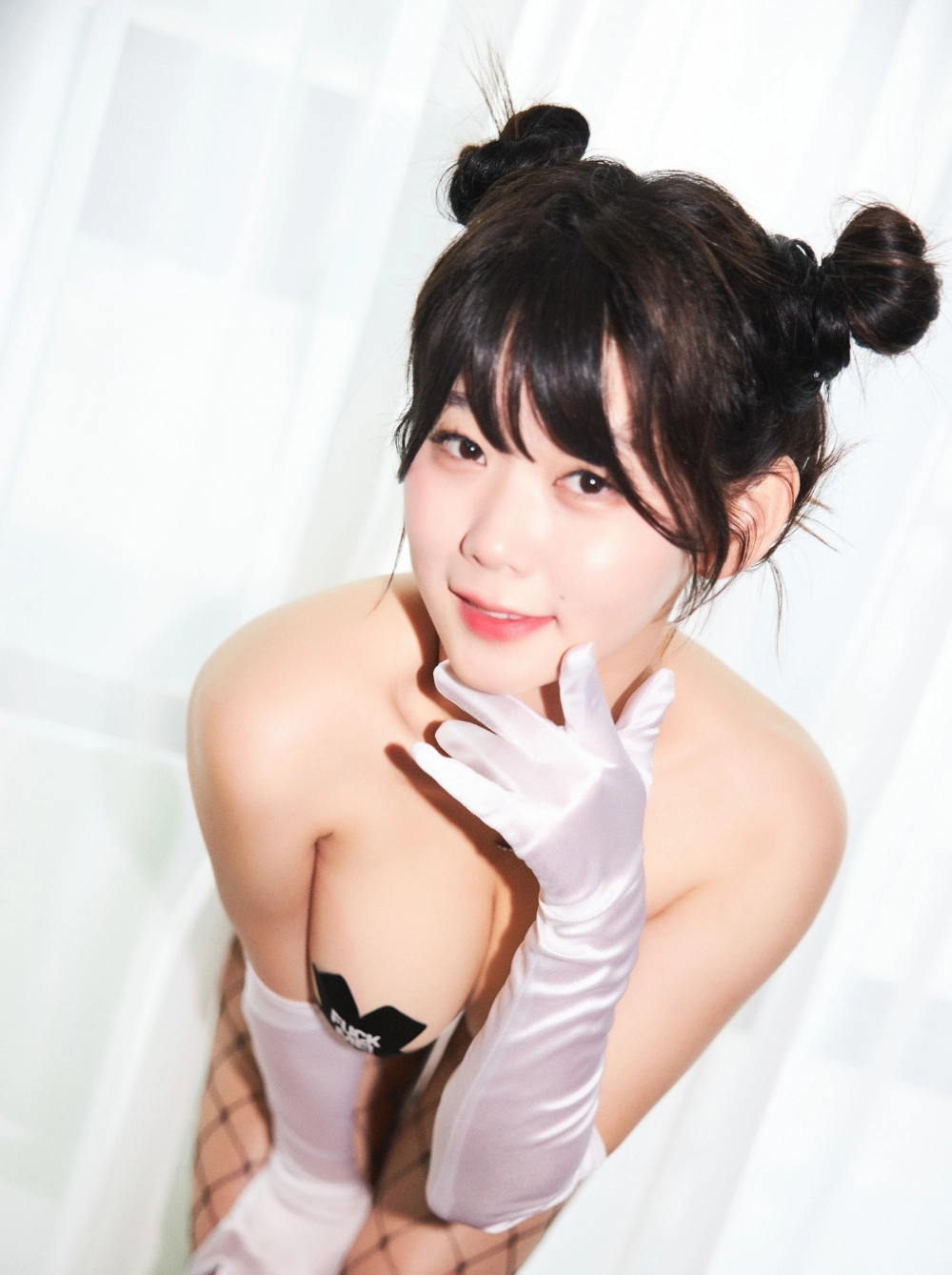 Aunt tỏa sáng với thần thái tự tin và quyến rũ