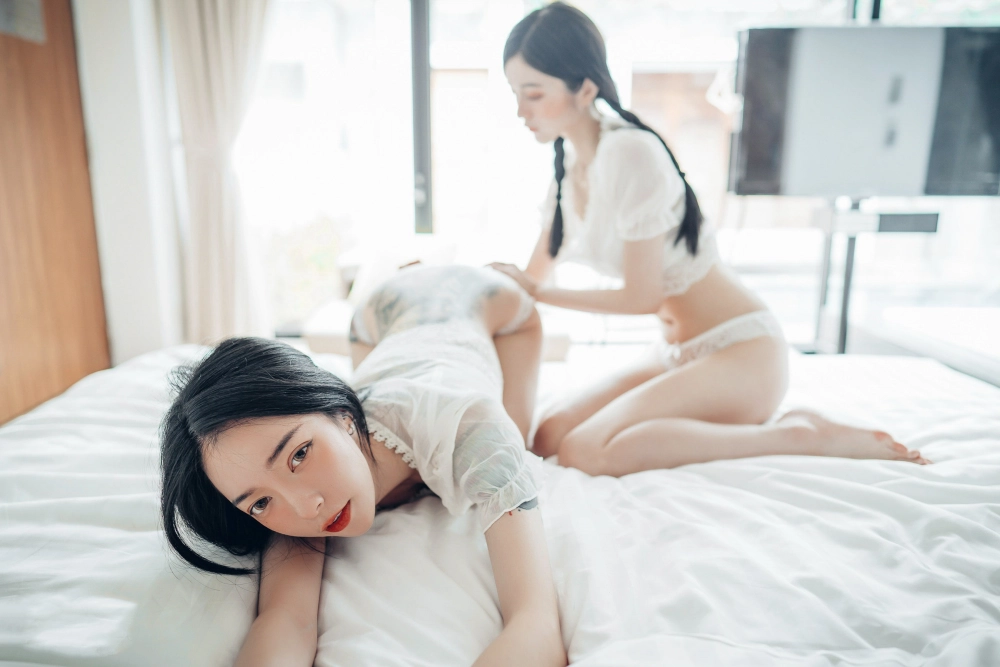 Vẻ đẹp bốc lửa của Flutter khiến không gian như bừng sáng