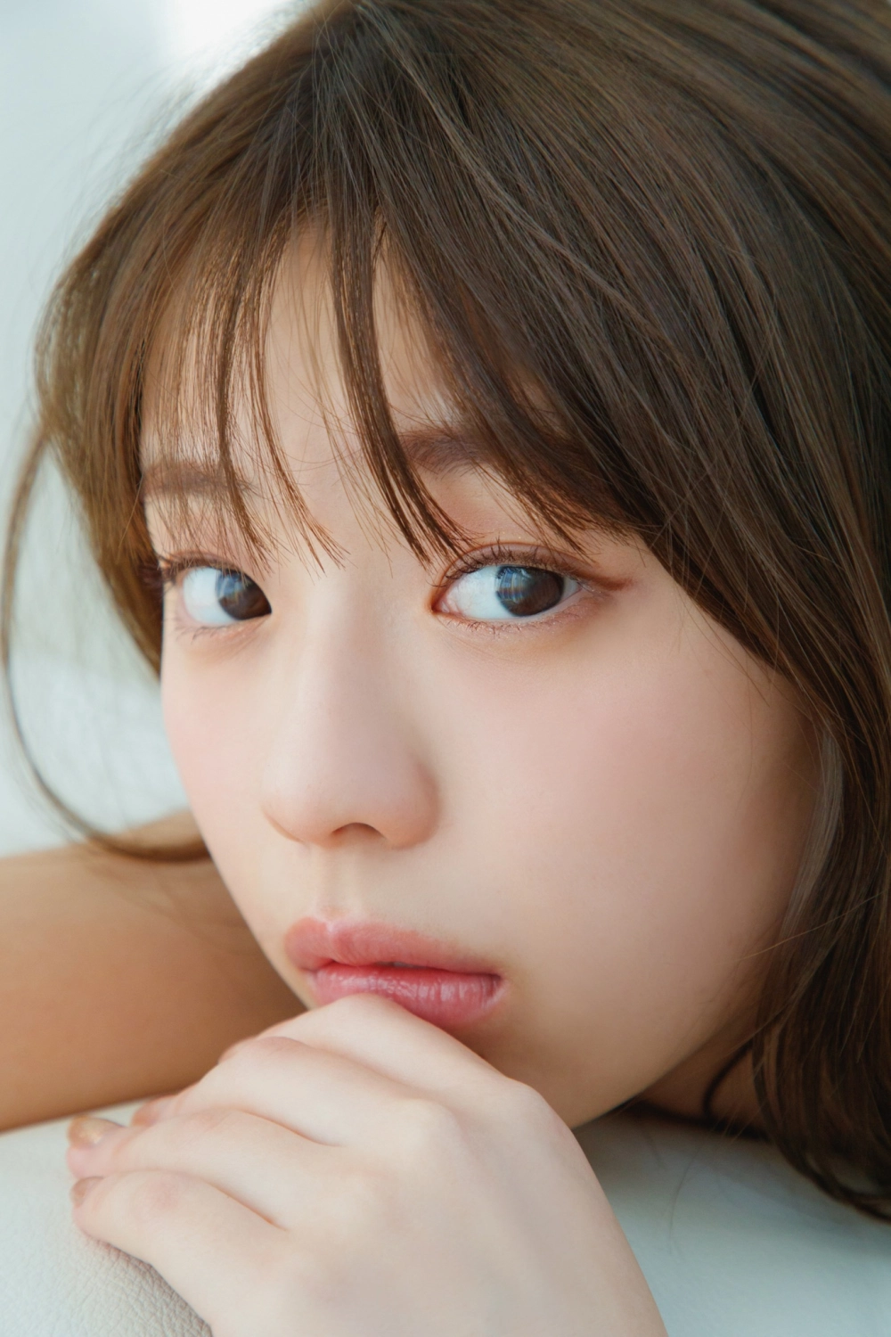 Thần thái sexy của Hina Kikuchi khiến fan mê mẩn