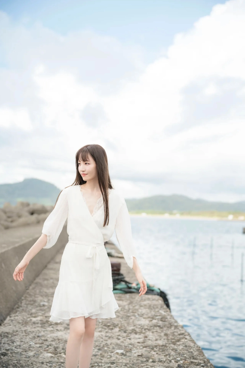 Vẻ đẹp nóng bỏng của Karen Ishida khiến tim loạn nhịp