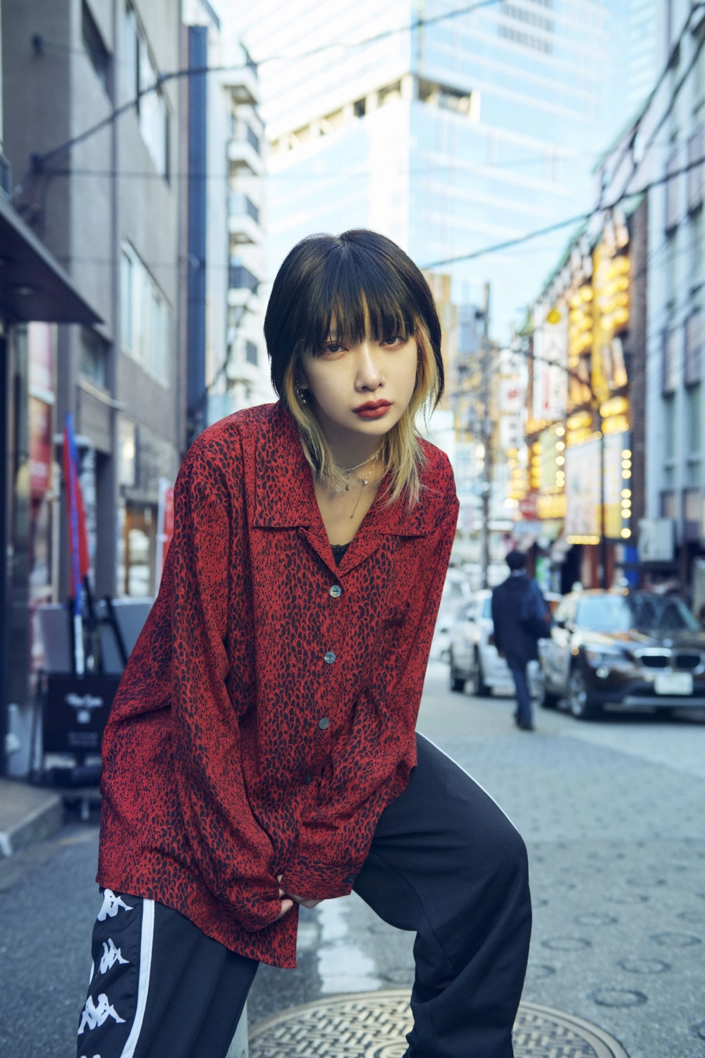 Kawasaki Aya tỏa ra sức hấp dẫn khó cưỡng với phong thái đầy tự tin