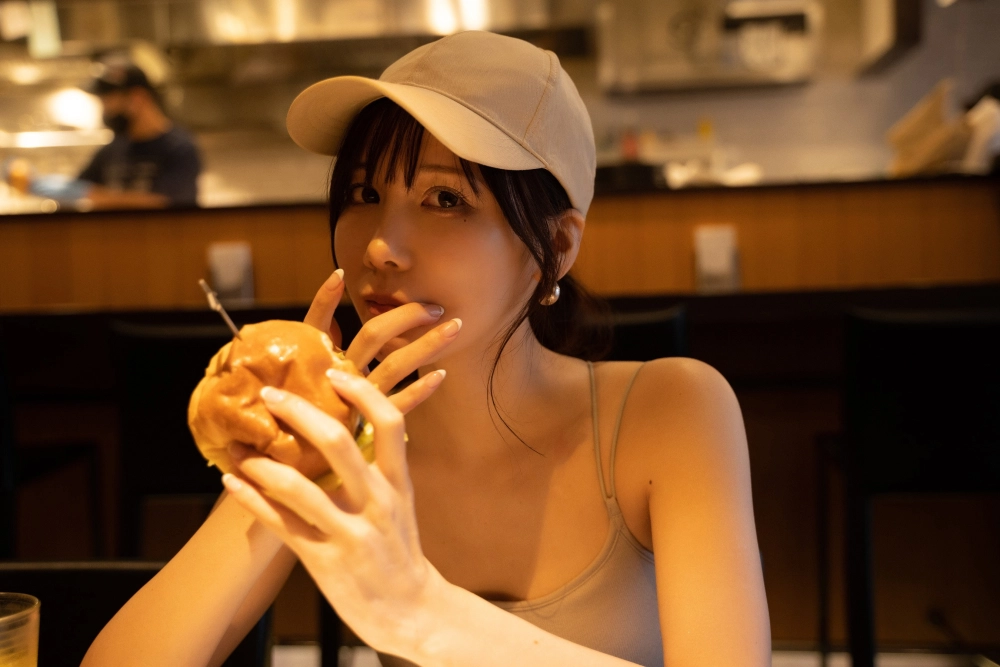 Sexy rực rỡ khiến Kenken trở nên nổi bật