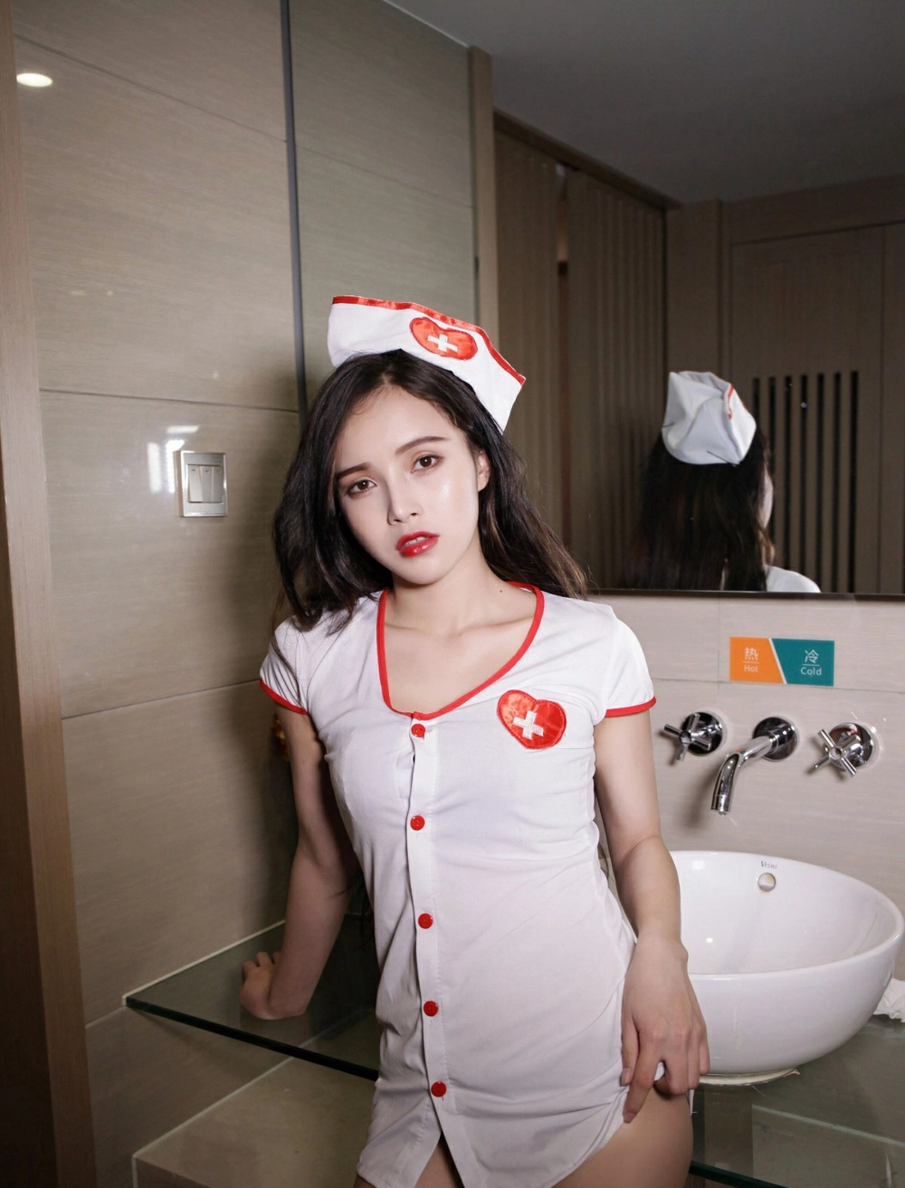 Koba cuốn hút mọi ánh nhìn bằng nét quyến rũ đầy tự nhiên