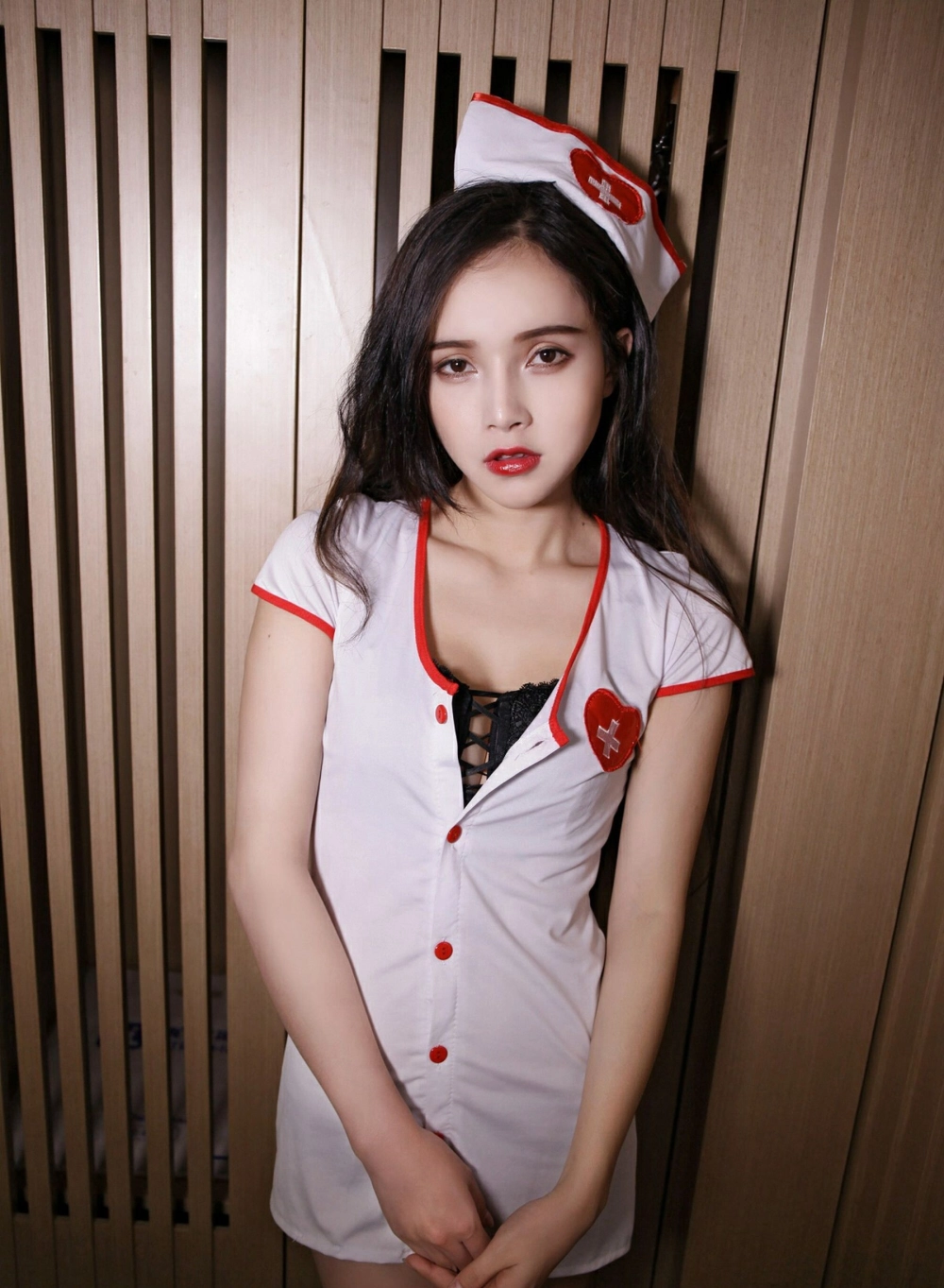 Mỗi lần xuất hiện, Koba lại khiến không gian trở nên bừng sáng