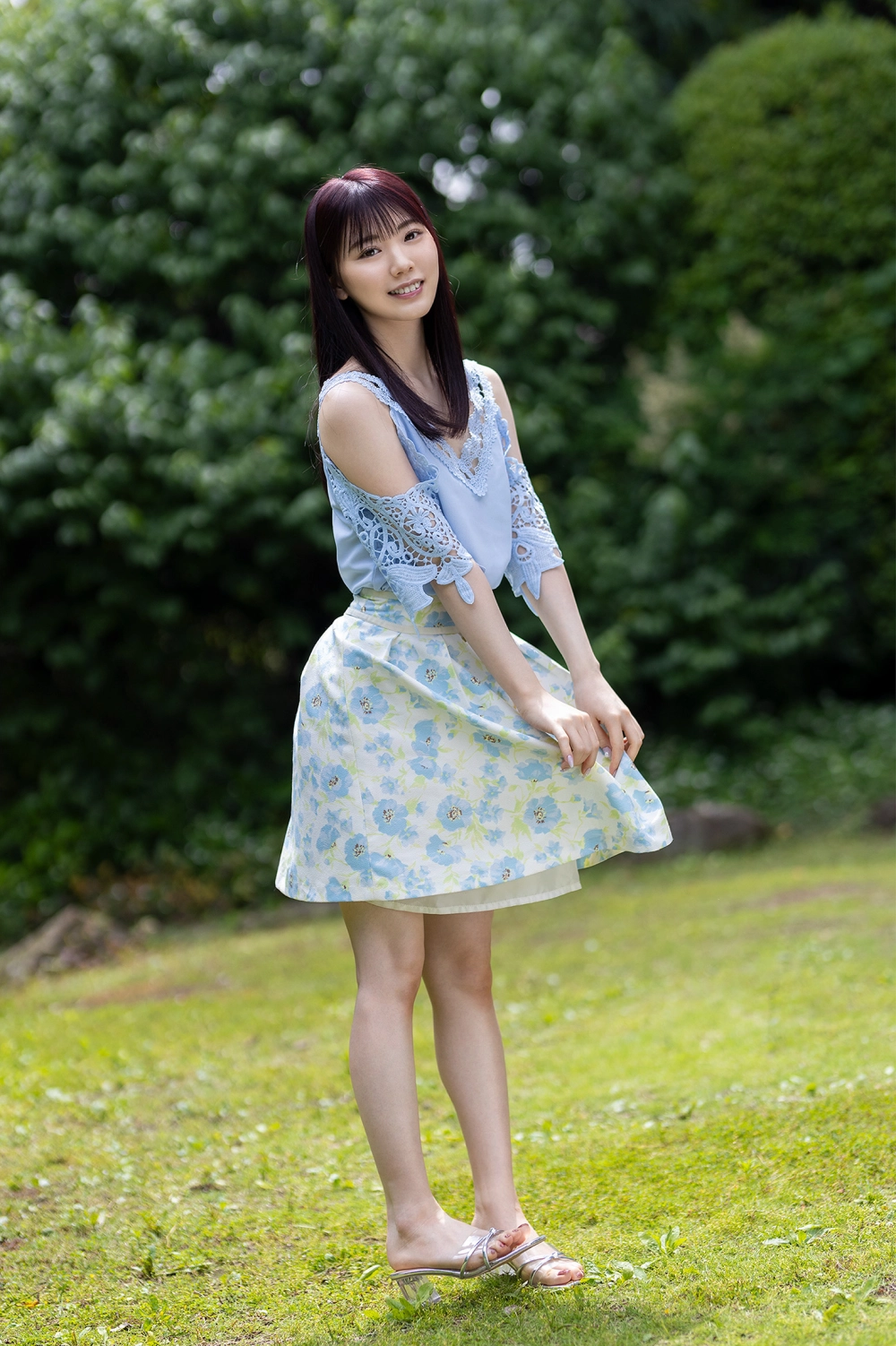 Sexy rực rỡ khiến Mio Ishikawa trở nên nổi bật