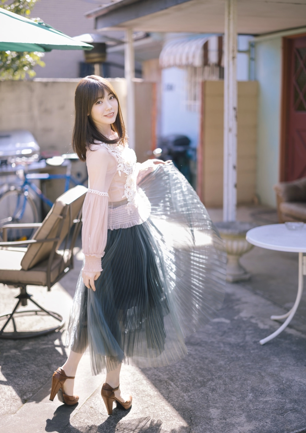 Sexy bừng cháy cùng vẻ đẹp nóng bỏng của Mio Ishikawa