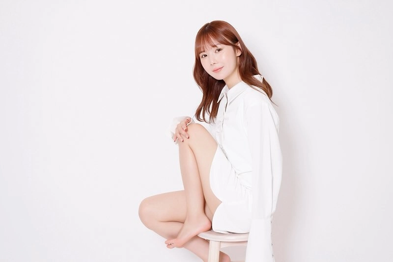 Miru Sakamichi sexy quyến rũ khiến ánh nhìn chẳng thể rời