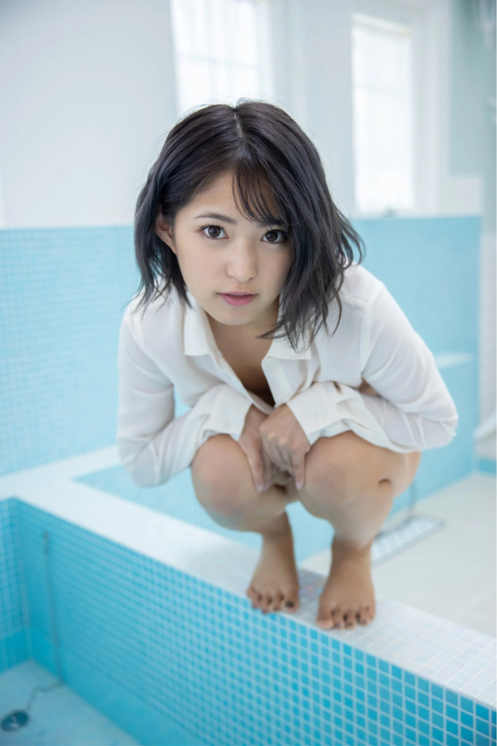 Thần thái sexy của Mitsuki Nagisa khiến khung hình bừng sáng