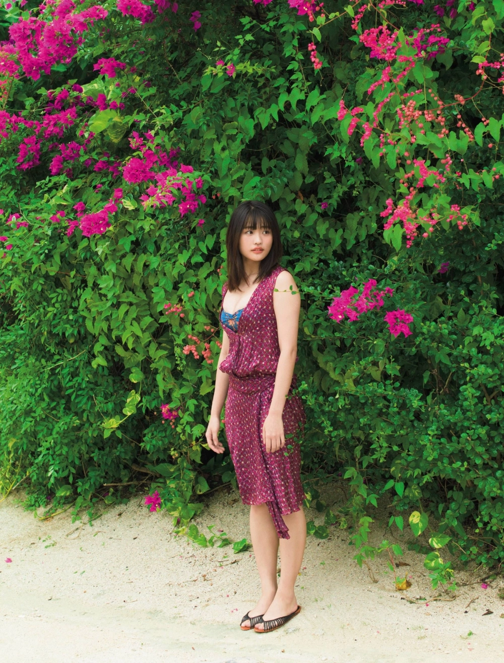 Mochizuki Liuye mang đến sức hút gợi cảm đầy tinh tế