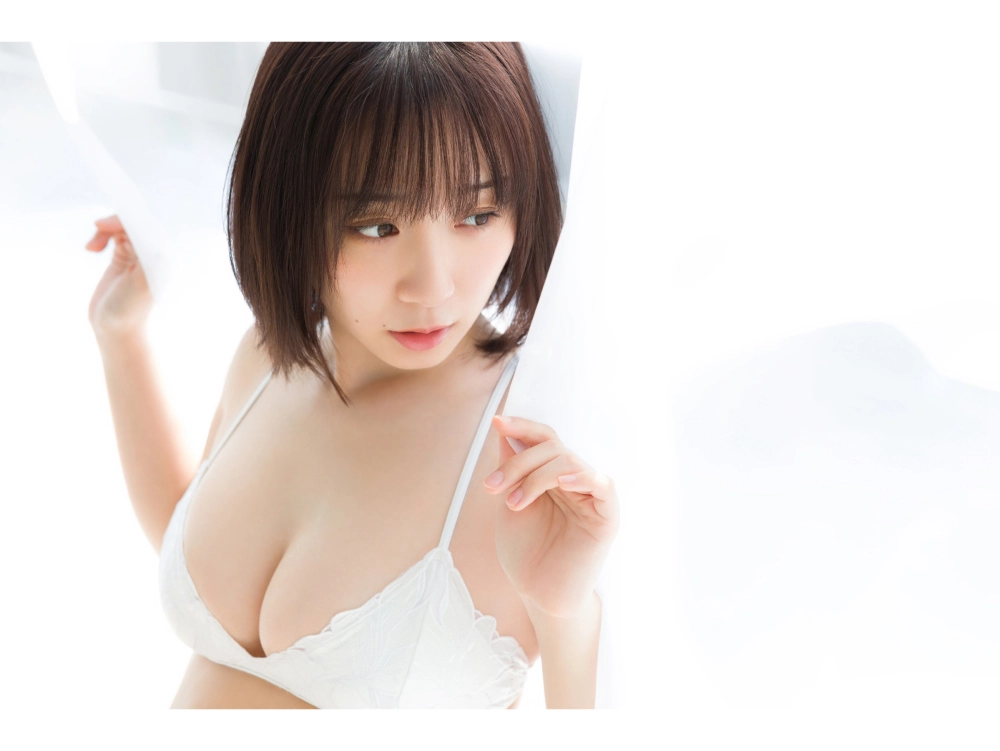 Sexy tự tin đầy mê hoặc cùng Moe Iori