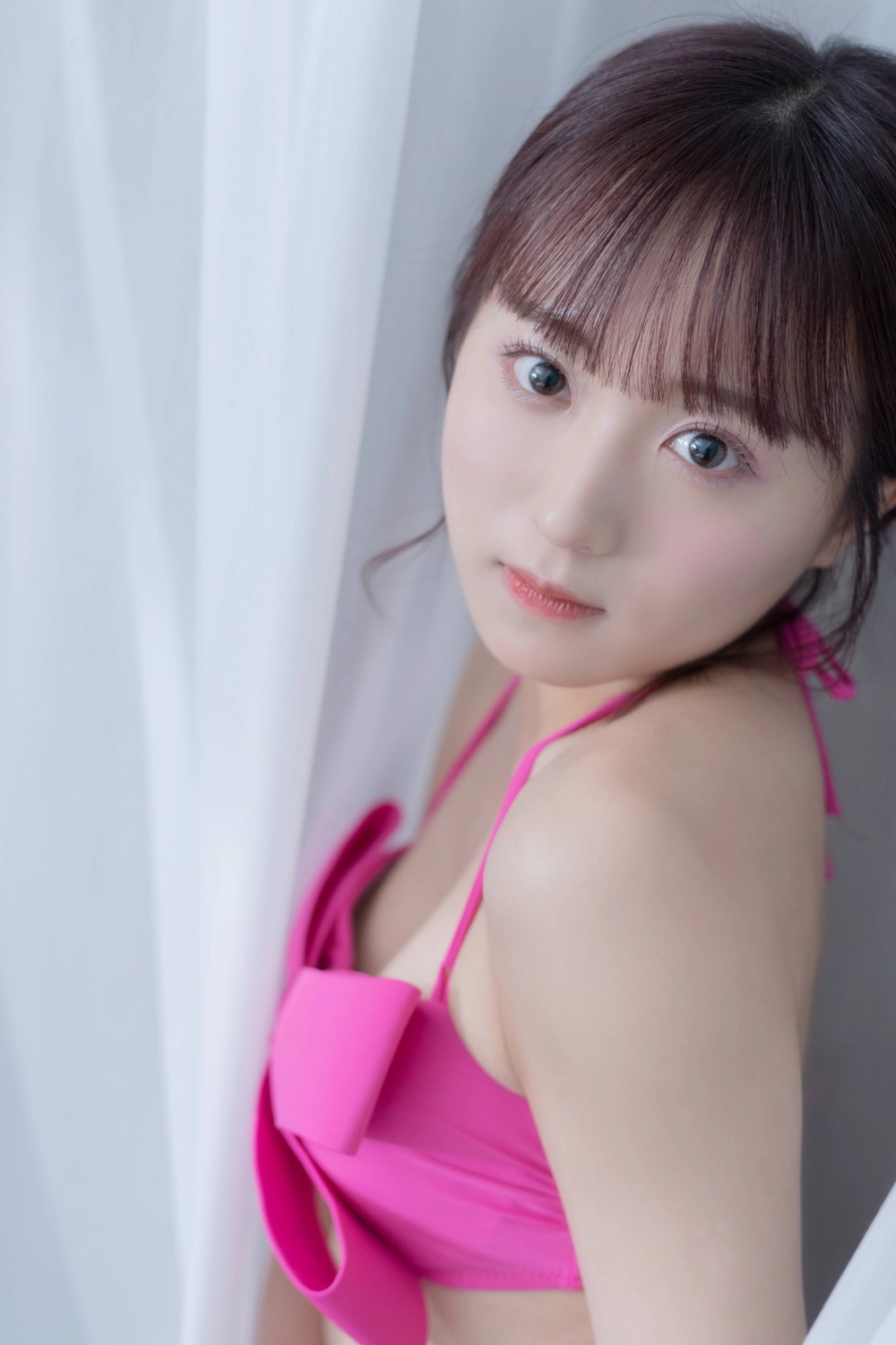 Thần thái gợi cảm của Nagisa Sakaguchi khiến mọi ánh nhìn đổ dồn