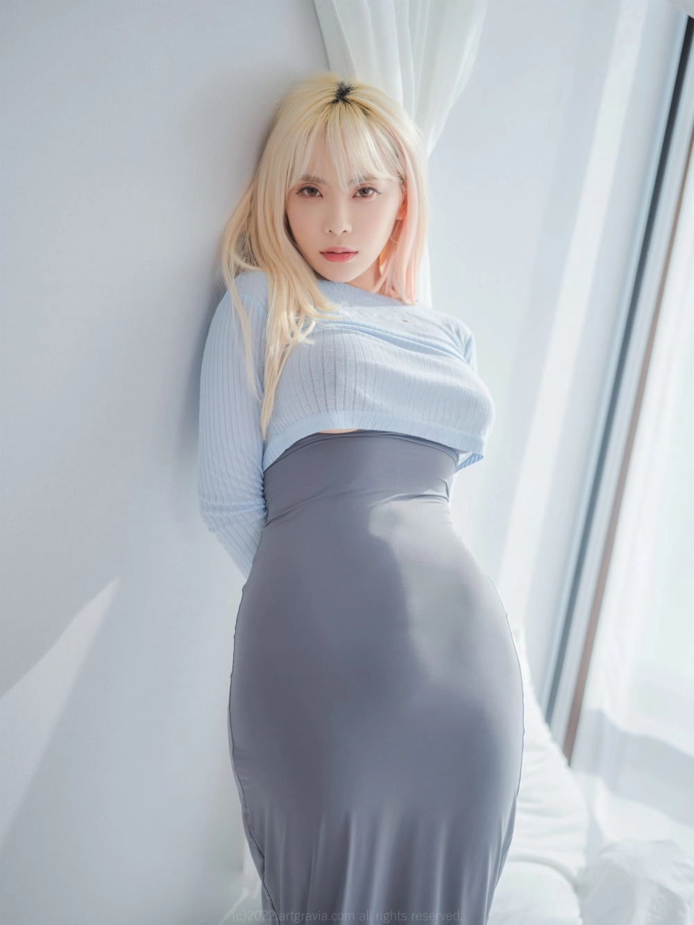 Quantity tỏa sáng với phong cách quyến rũ đầy mê hoặc