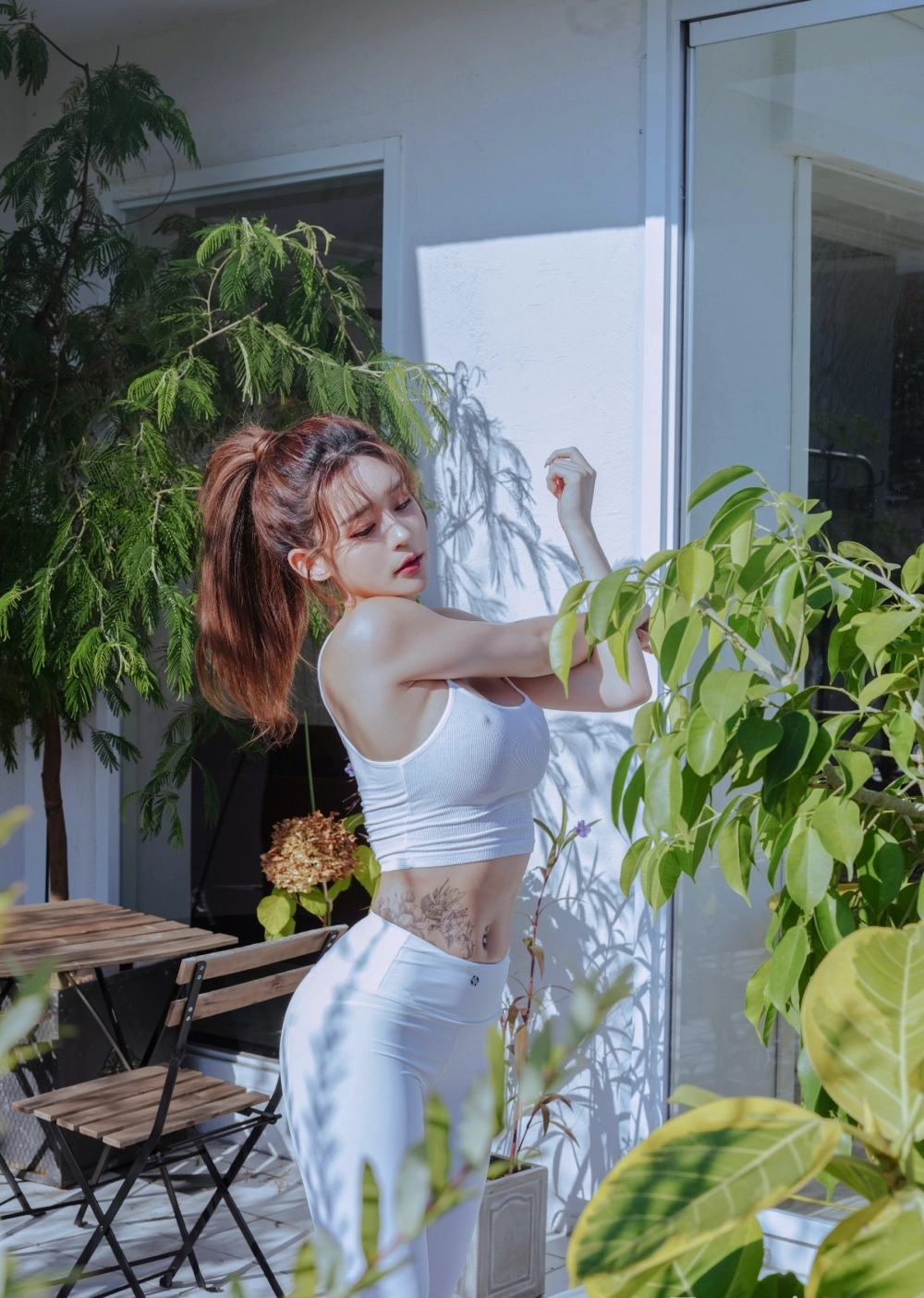 Vẻ đẹp nóng bỏng của Rahee khiến tim người xem loạn nhịp