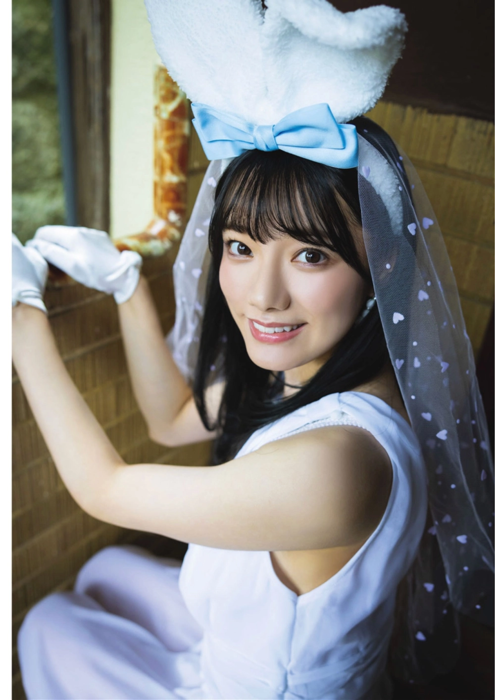 Vẻ đẹp nóng bỏng của Rena Miyashita khiến khung hình như bùng cháy