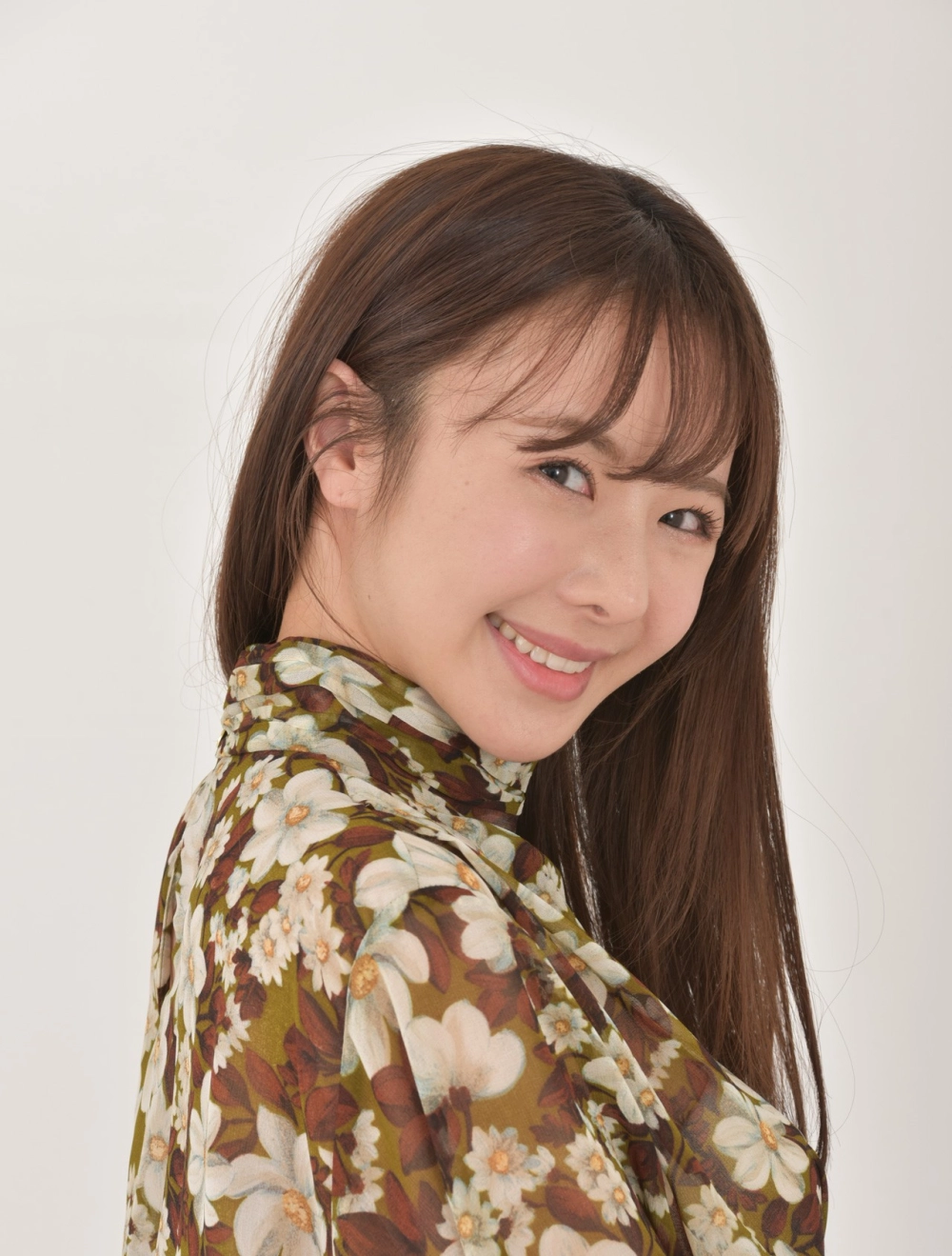 Thần thái quyến rũ của Rio Kuriyama khiến tim người xem loạn nhịp