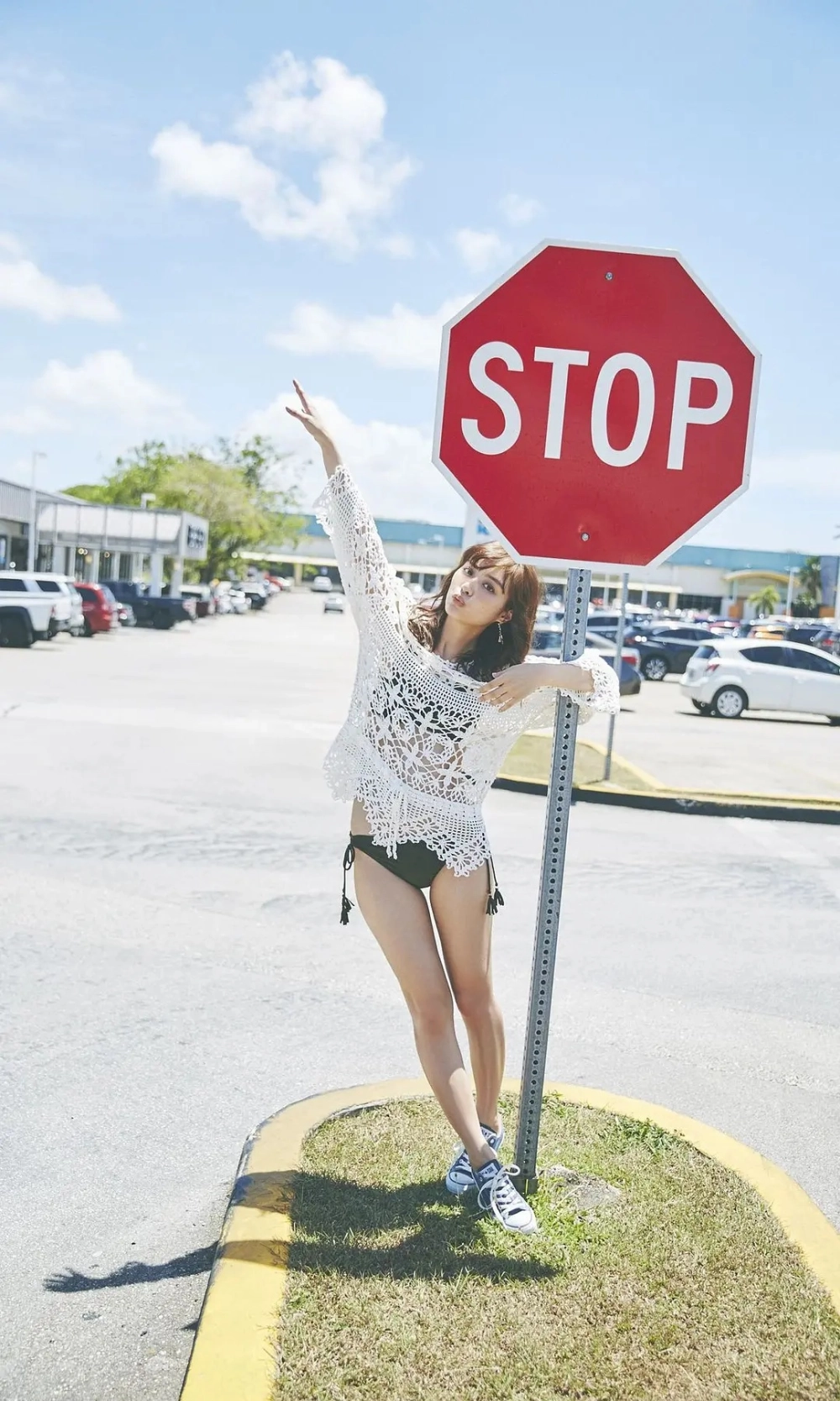 Rio Uchida sexy nóng bỏng khiến ai cũng phải ngoái nhìn