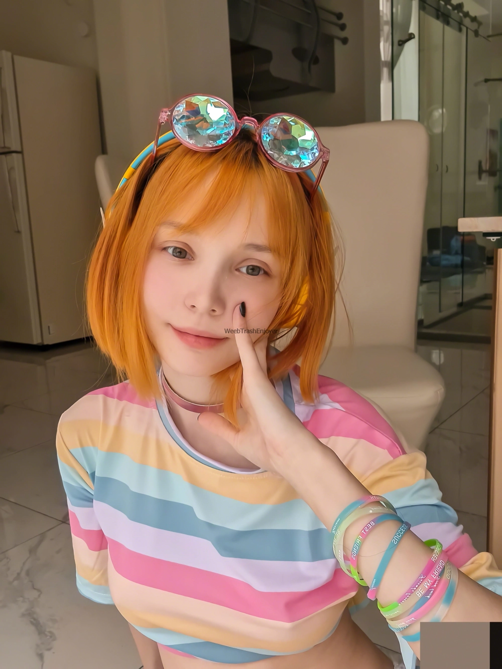 RocksyLight khoe đường cong hoàn hảo trong ánh sáng đầy cuốn hút