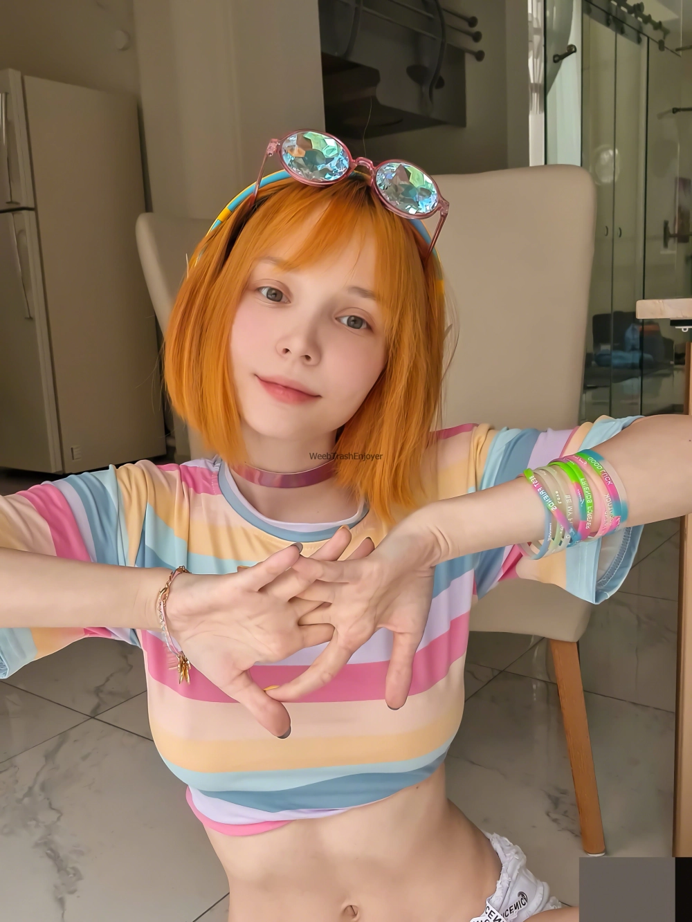 Thần thái tự tin và sexy giúp RocksyLight nổi bật giữa đám đông