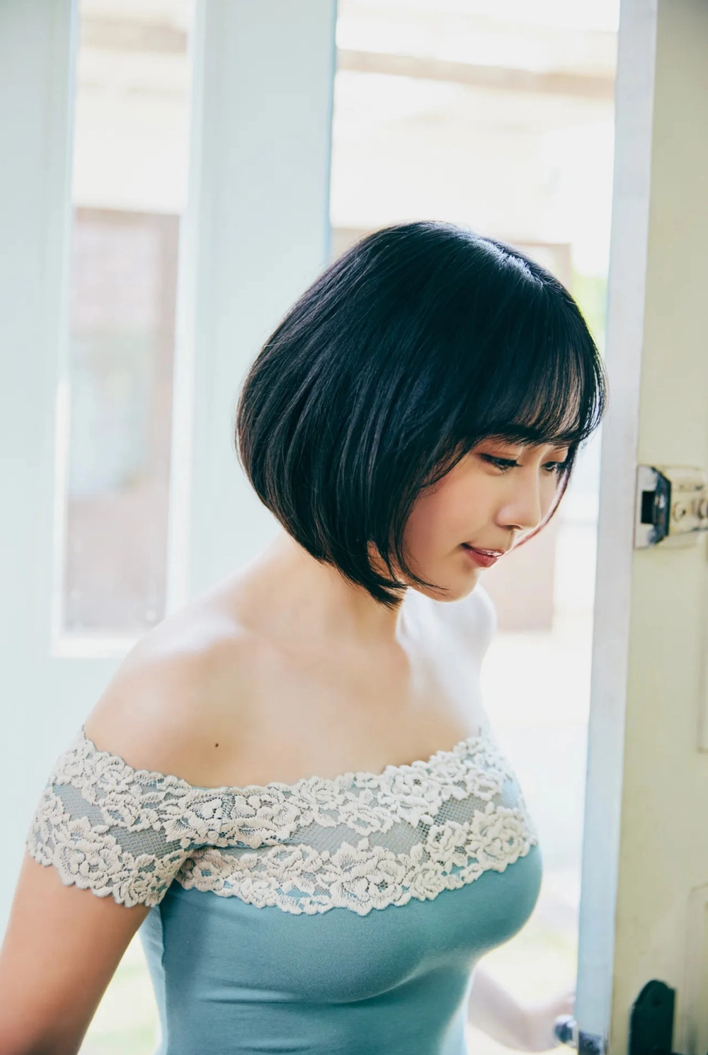 Snow at Night gây ấn tượng với phong cách sexy đầy mê hoặc ánh nhìn