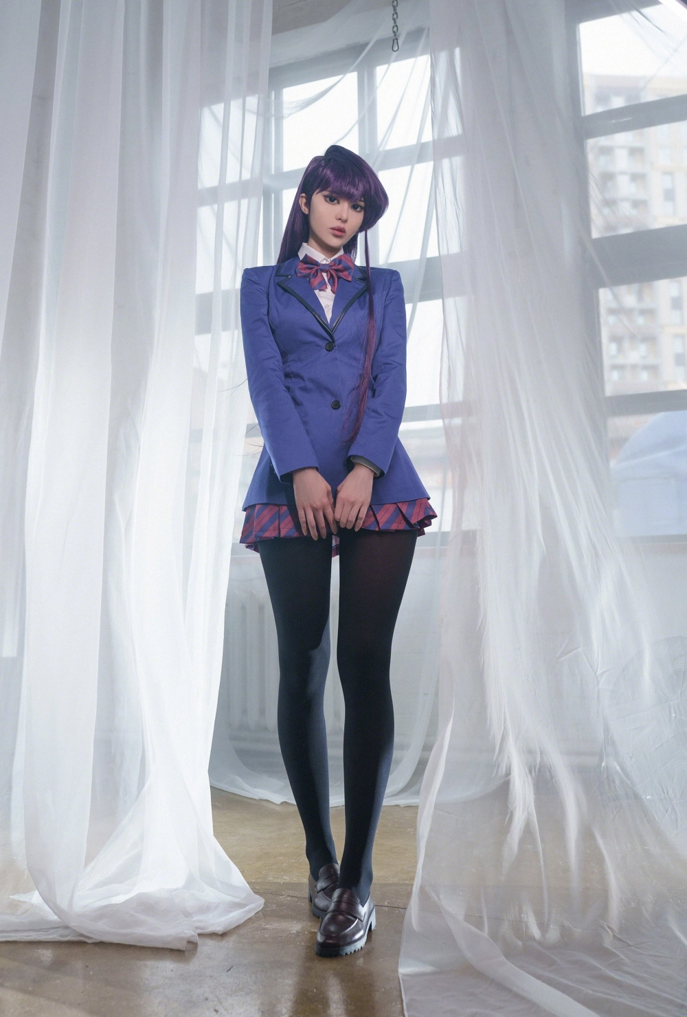 Vinnegal cuốn hút trong từng khung hình với thần thái mê hoặc