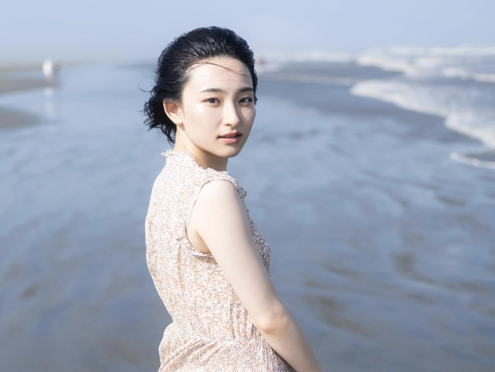 Thần thái gợi cảm của Yu Saotome khiến mọi ánh nhìn đổ dồn